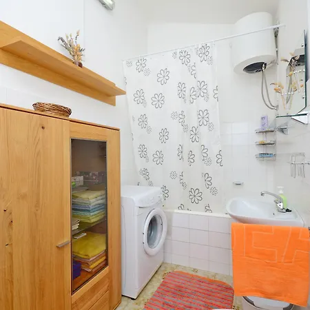 House Blanka 트로기르