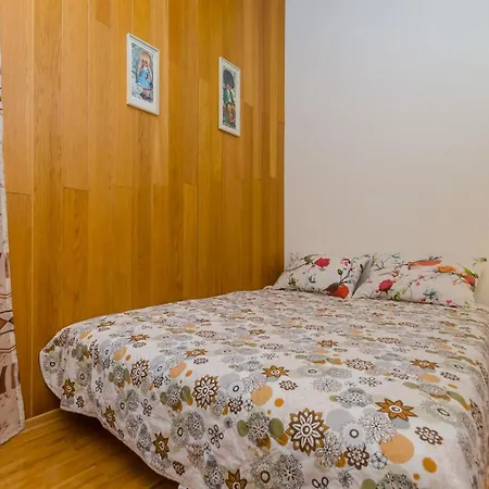 House Blanka * Τρογκίρ