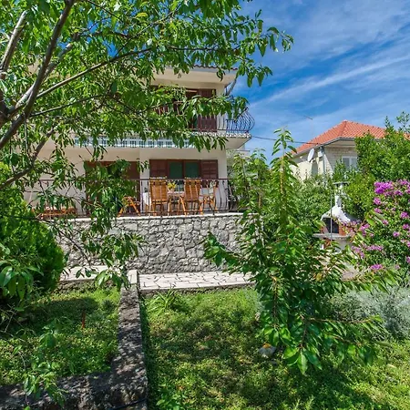 Feriehus House Blanka *