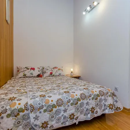 度假居 House Blanka 特罗吉尔