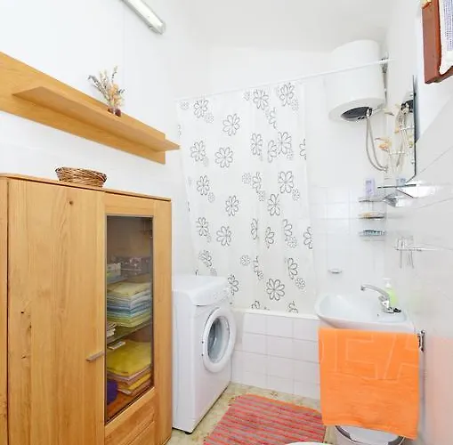 House Blanka 特罗吉尔